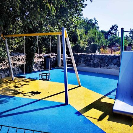 Apartman Tri Palme Gabonjin Exterior photo